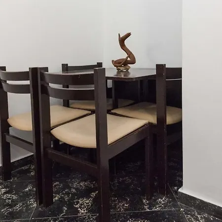 Charming Vintage 2br With Balcony In Koukaki Apartman
